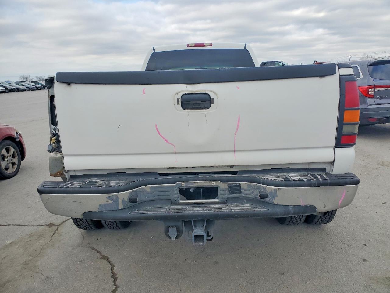 2004 CHEVROLET SILVERADO C3500 photo 11