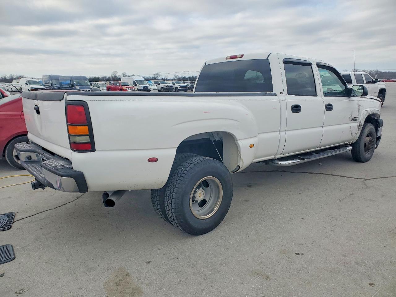 2004 CHEVROLET SILVERADO C3500 photo 5