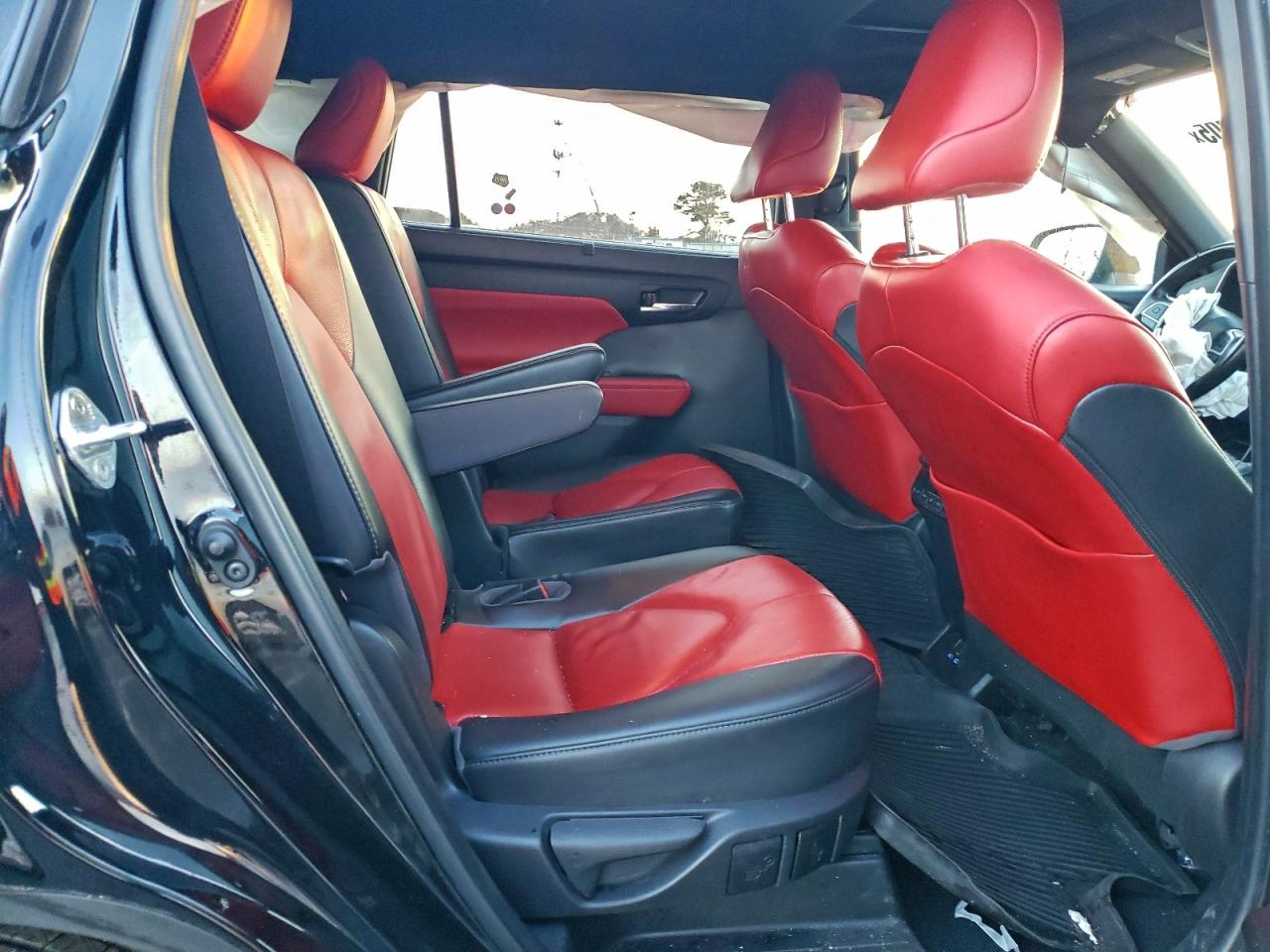 2022 TOYOTA HIGHLANDER XSE photo 21