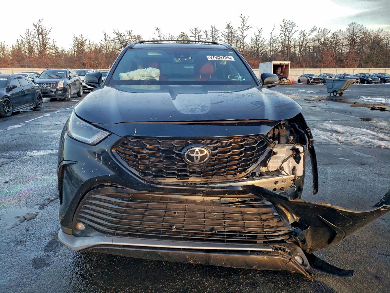 2022 TOYOTA HIGHLANDER XSE photo 9