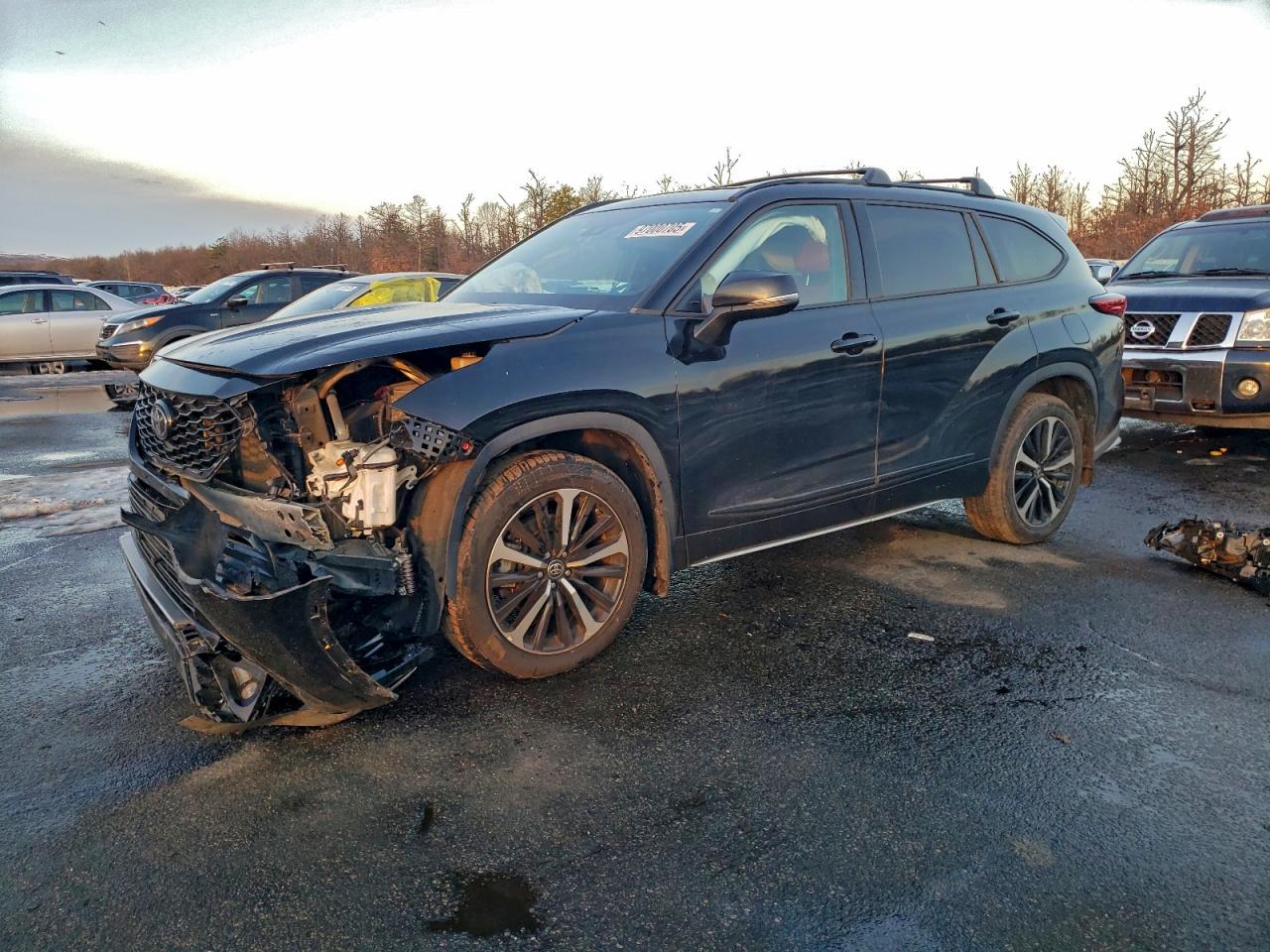2022 TOYOTA HIGHLANDER