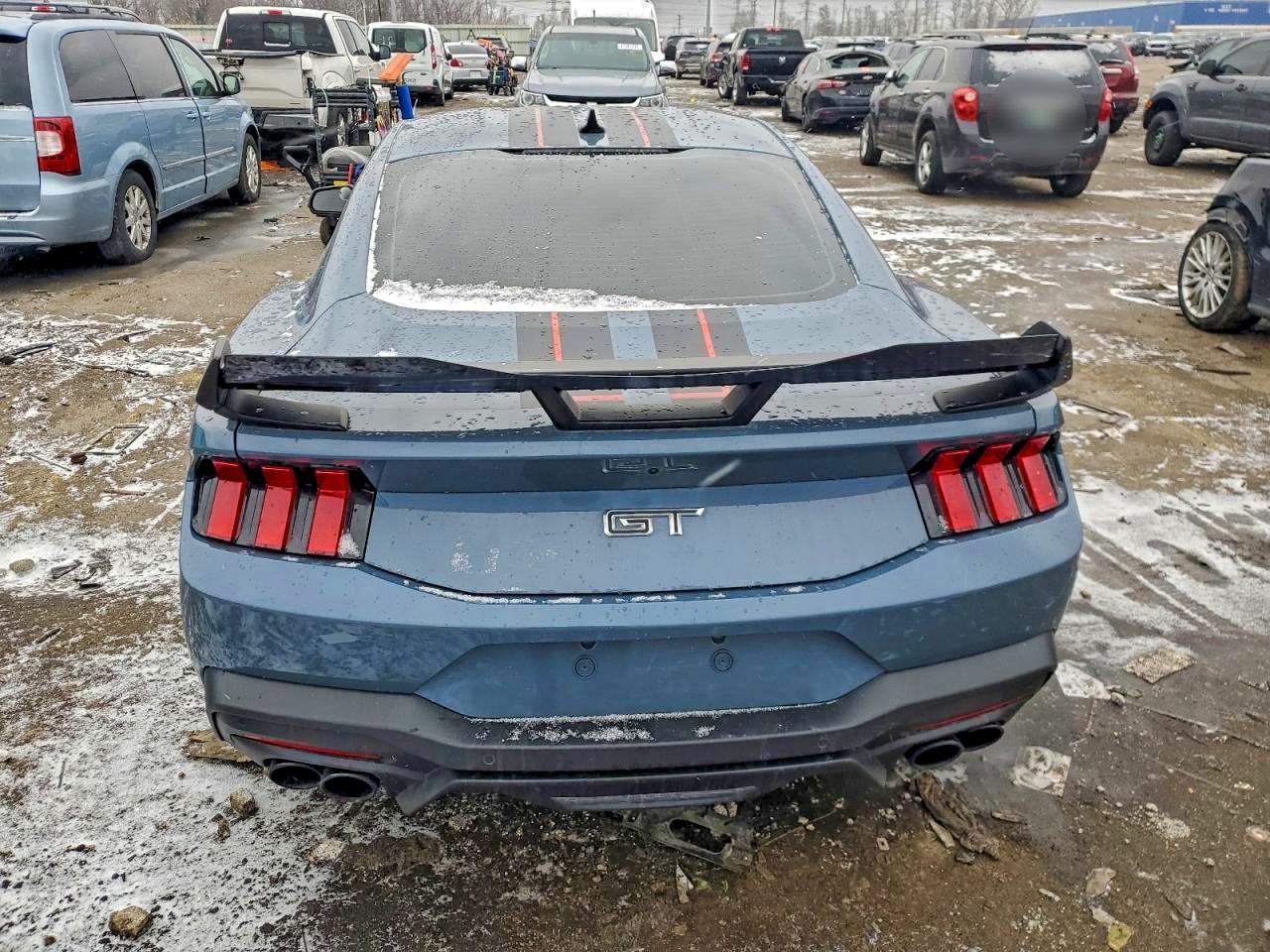 2024 FORD MUSTANG GT photo 11