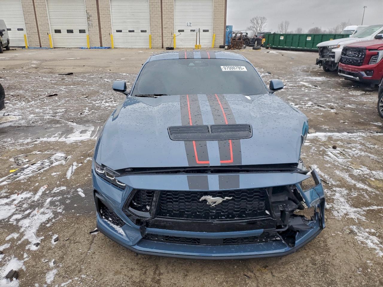 2024 FORD MUSTANG GT photo 9