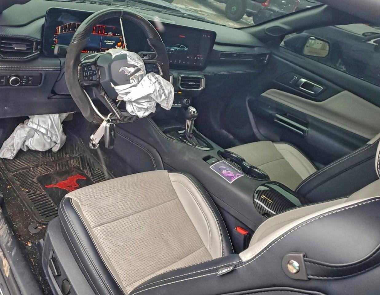 2024 FORD MUSTANG GT photo 15