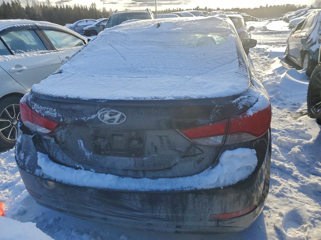 2016 HYUNDAI ELANTRA SE photo 16