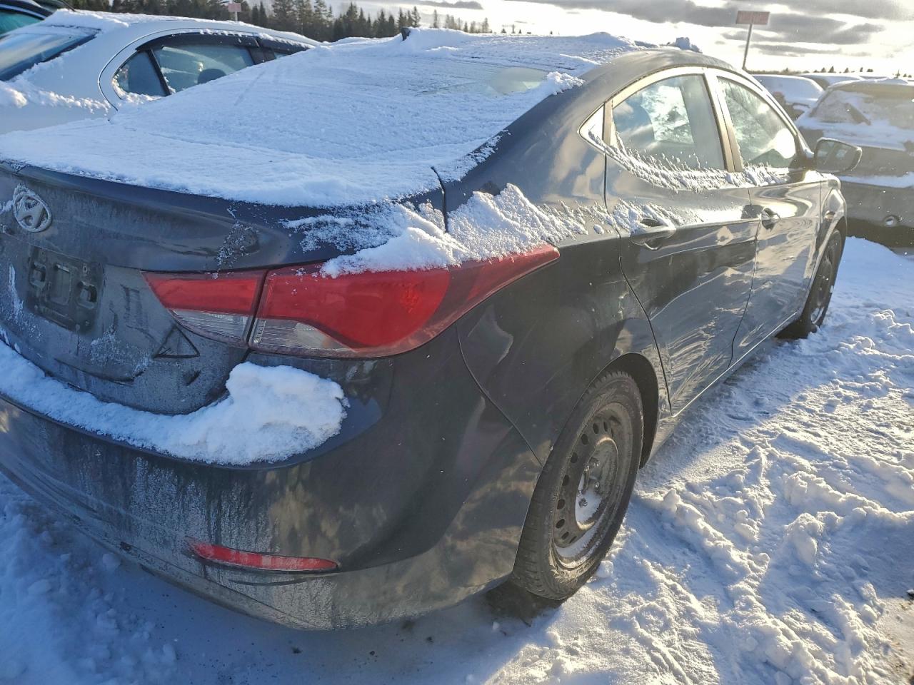 2016 HYUNDAI ELANTRA SE photo 7