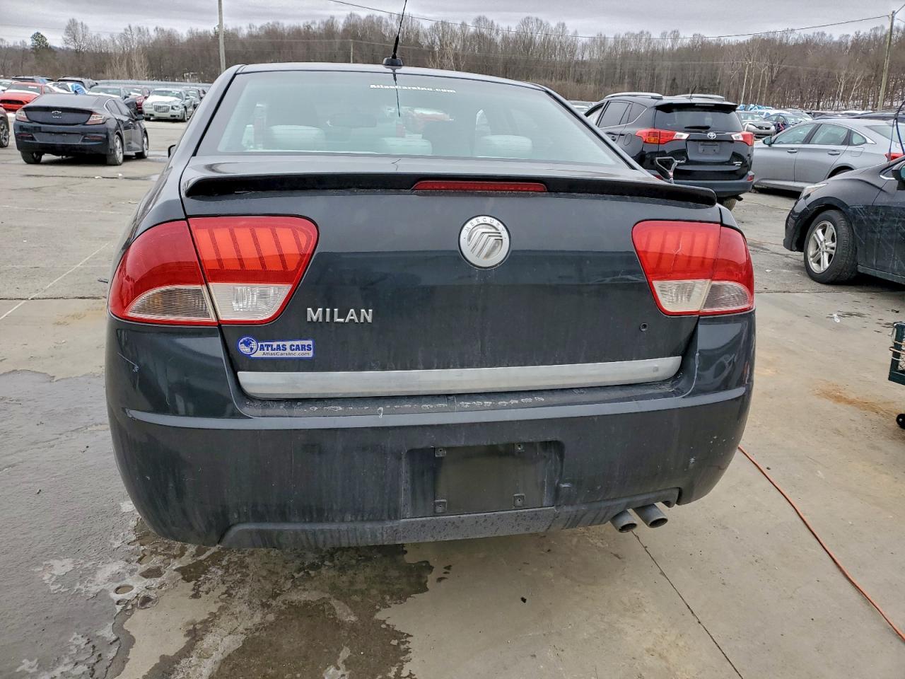 2010 MERCURY MILAN photo 6