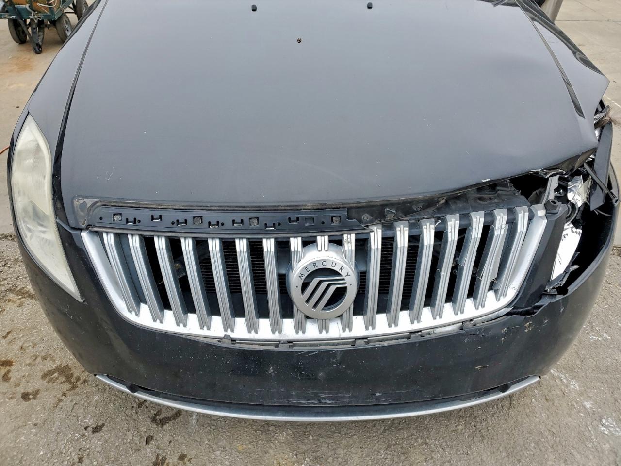 2010 MERCURY MILAN photo 11
