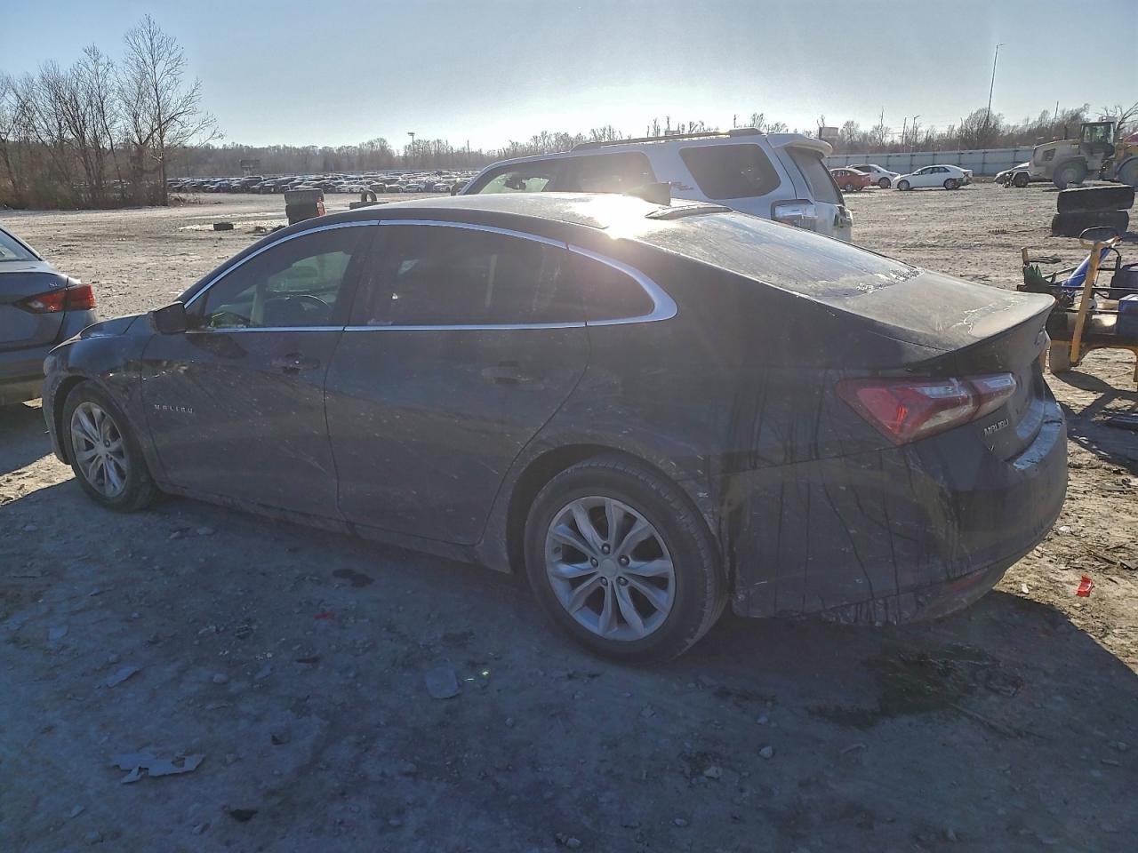 2020 CHEVROLET MALIBU LT photo 2