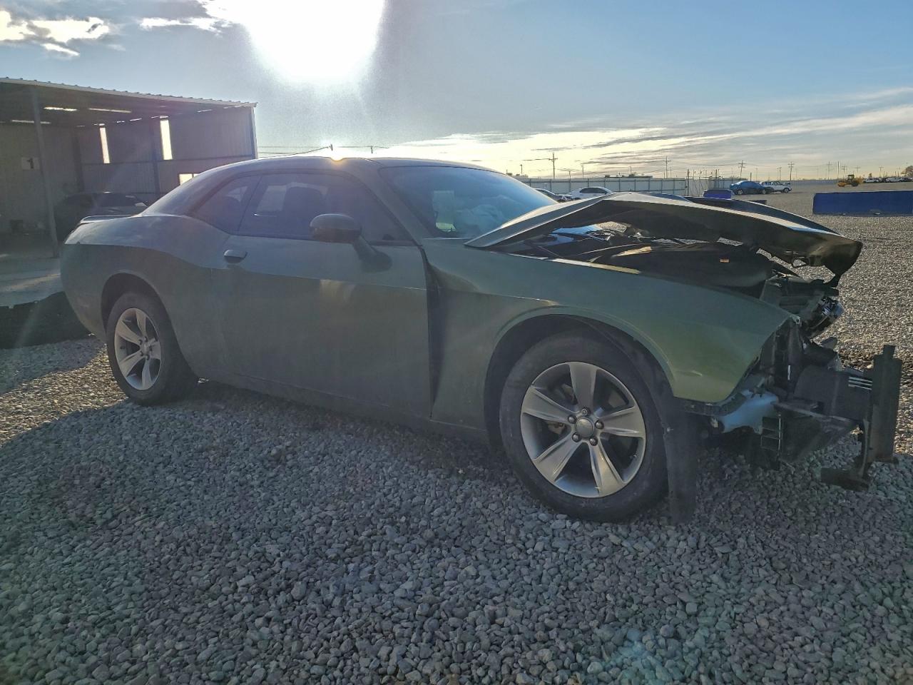 2022 DODGE CHALLENGER SXT photo 4