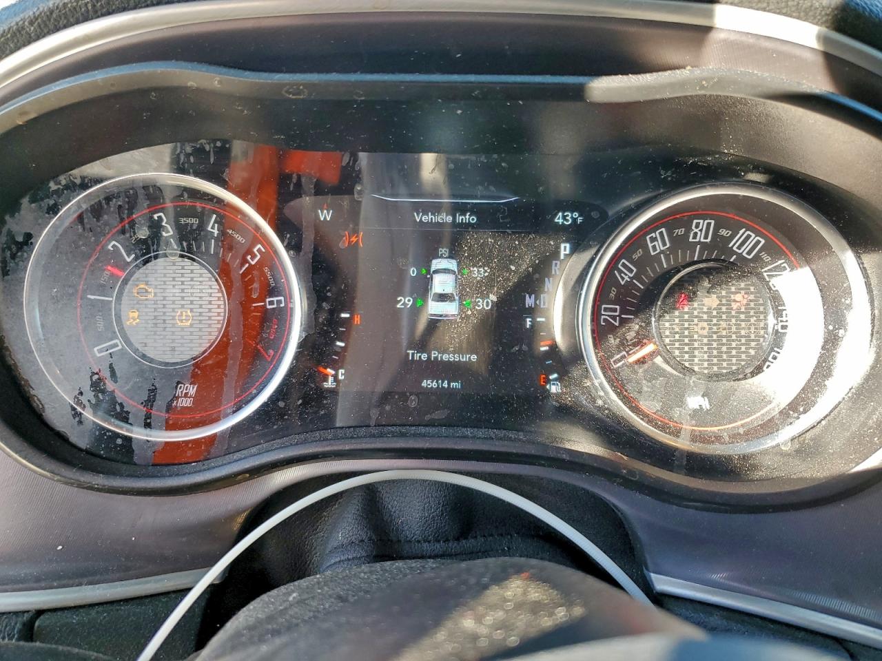 2022 DODGE CHALLENGER SXT photo 9