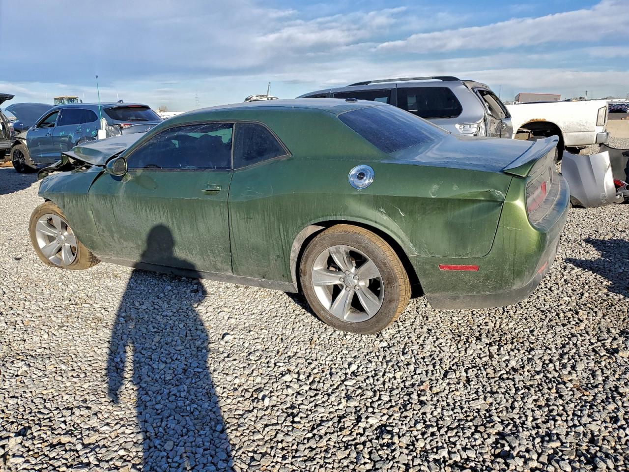 2022 DODGE CHALLENGER SXT photo 2