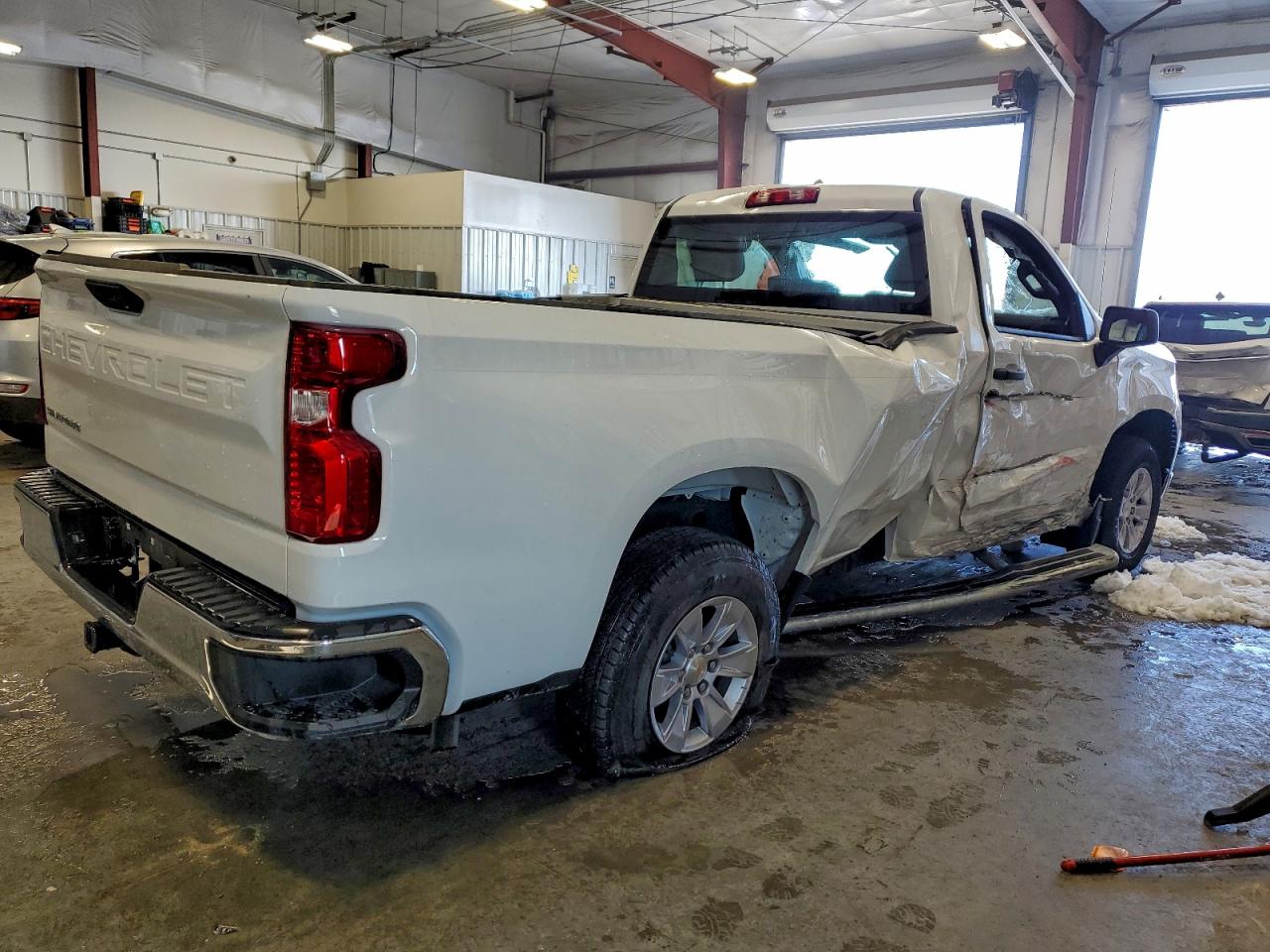 2025 CHEVROLET SILVERADO C1500 photo 3