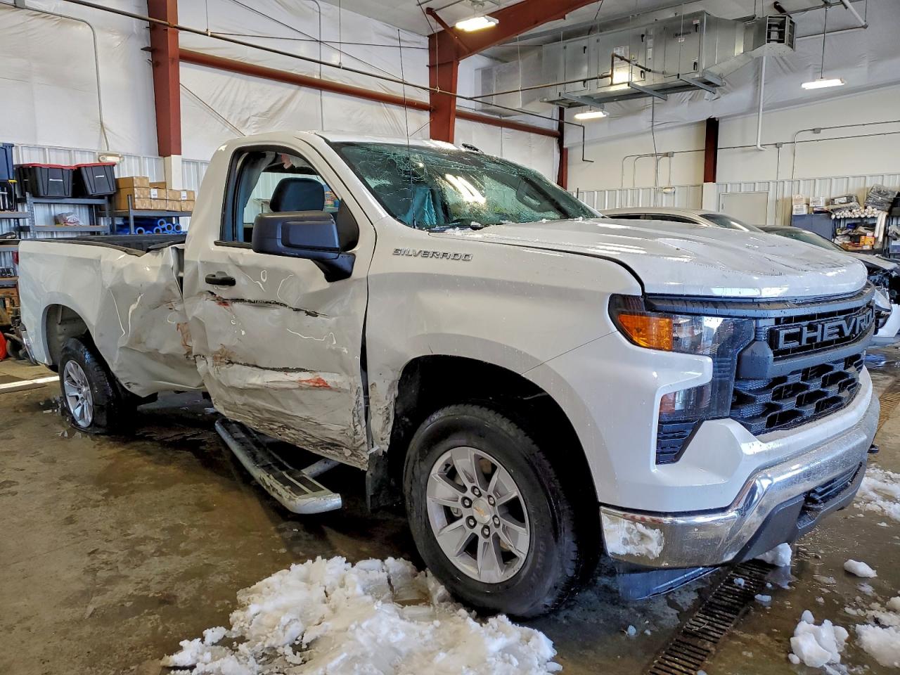 2025 CHEVROLET SILVERADO C1500 photo 4