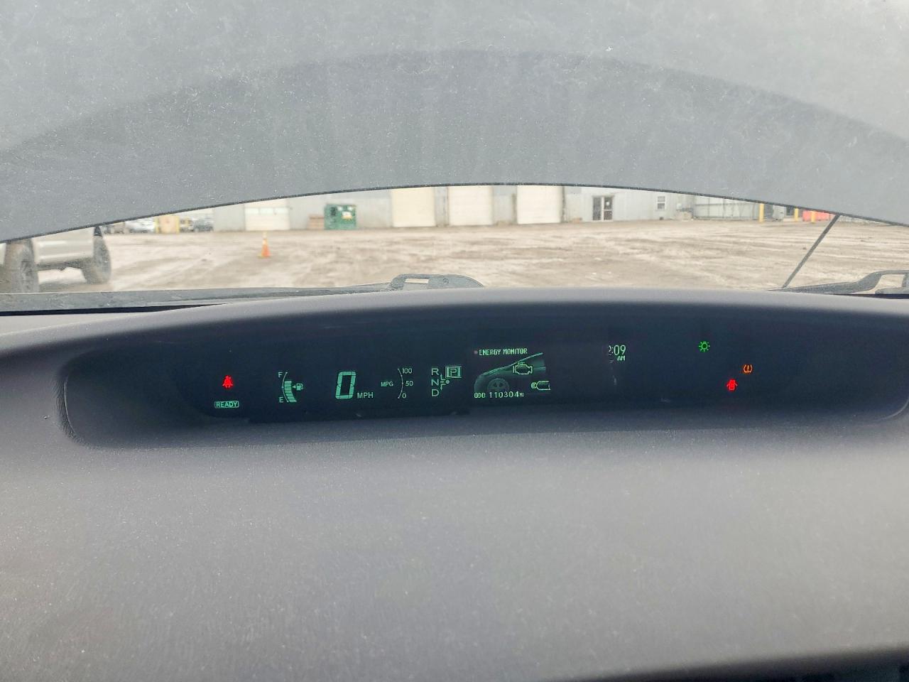 2014 TOYOTA PRIUS photo 25