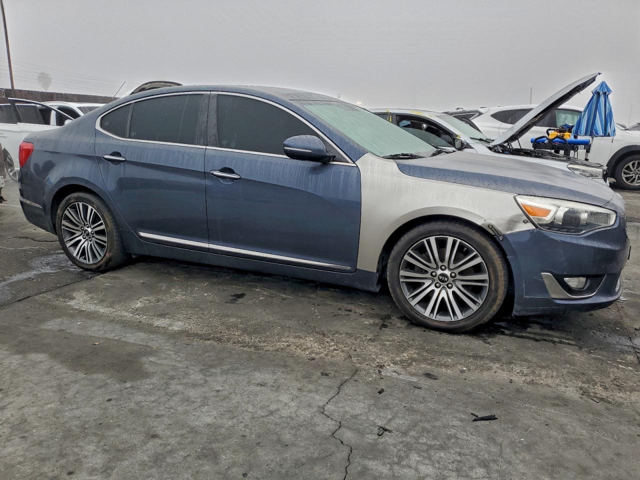 2014 KIA CADENZA PREMIUM photo 4