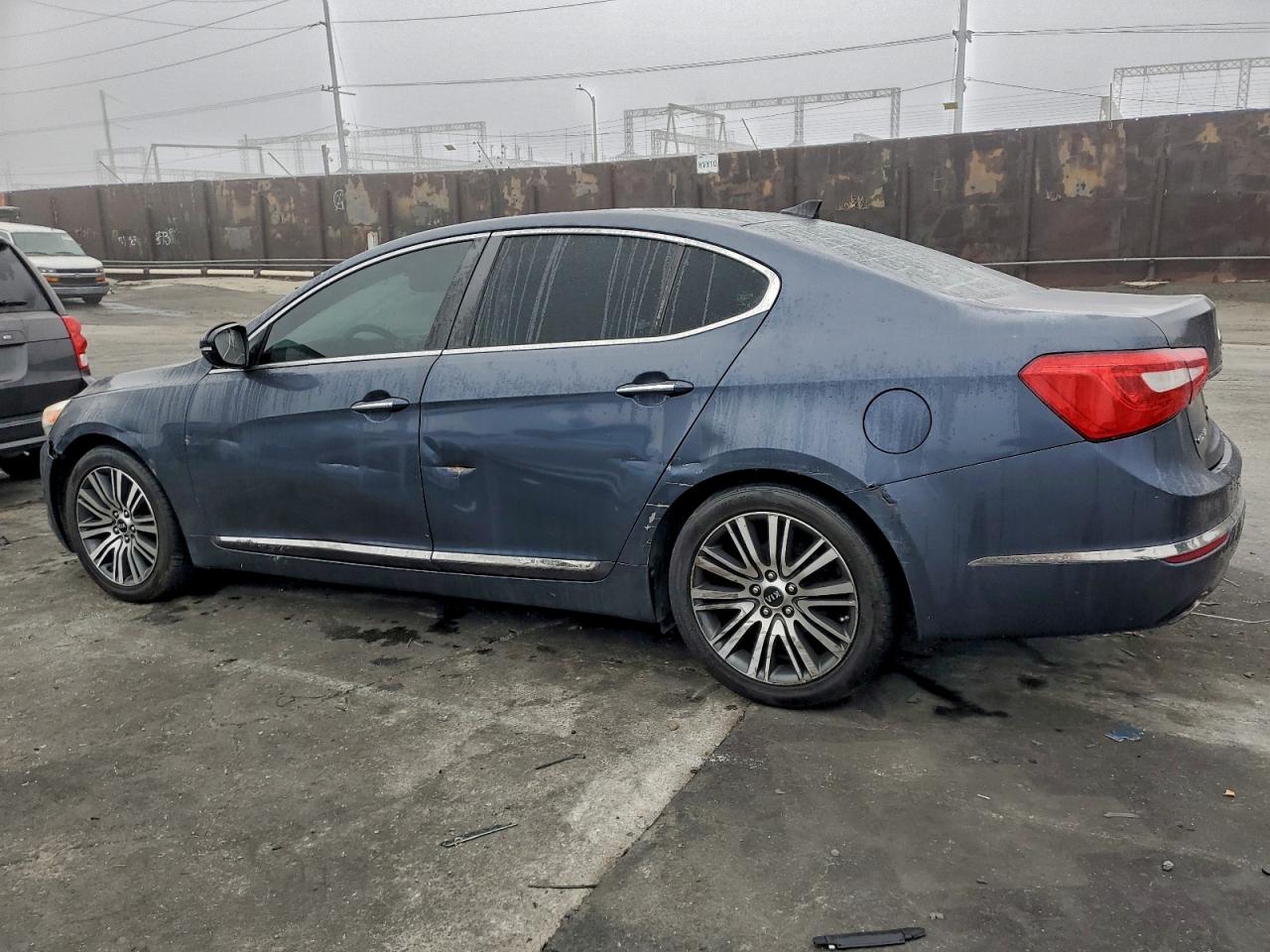2014 KIA CADENZA PREMIUM photo 2