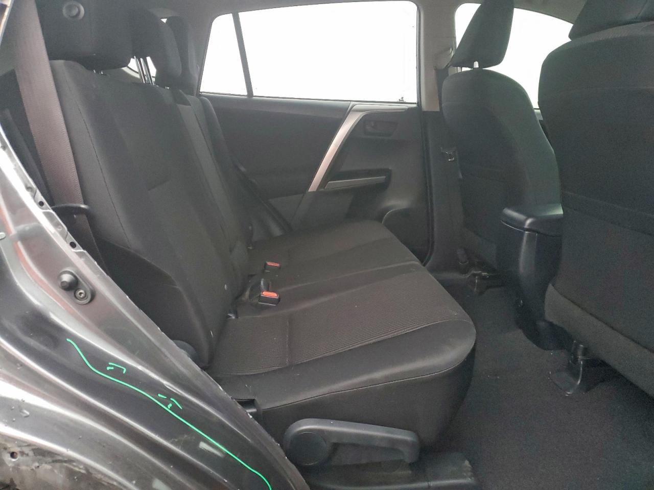 2017 TOYOTA RAV4 LE photo 11