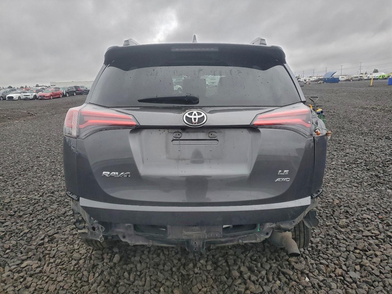 2017 TOYOTA RAV4 LE photo 6