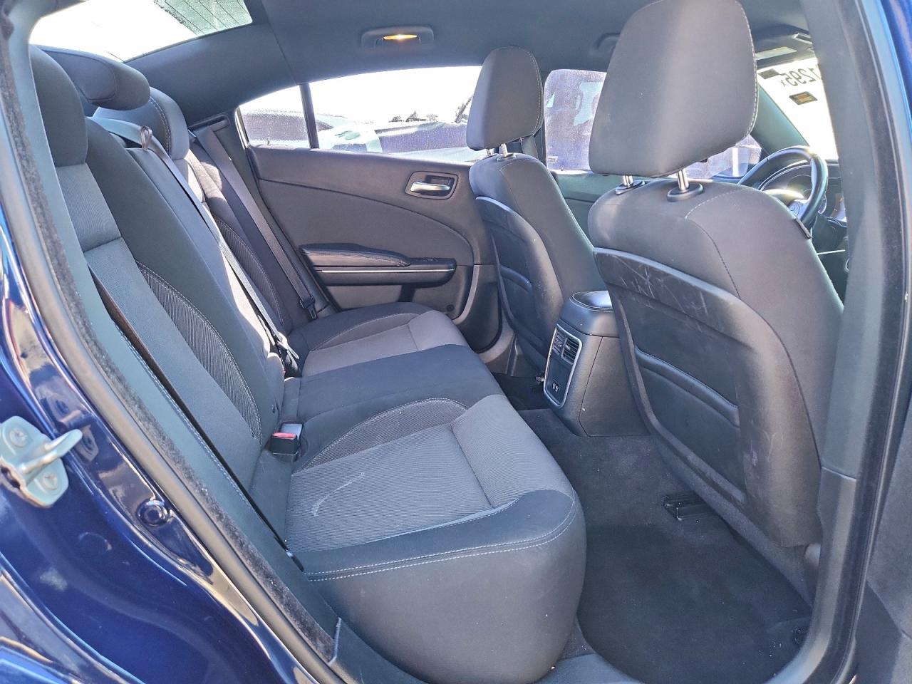 2015 DODGE CHARGER SE photo 10