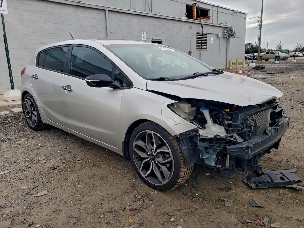 2015 KIA FORTE SX photo 7