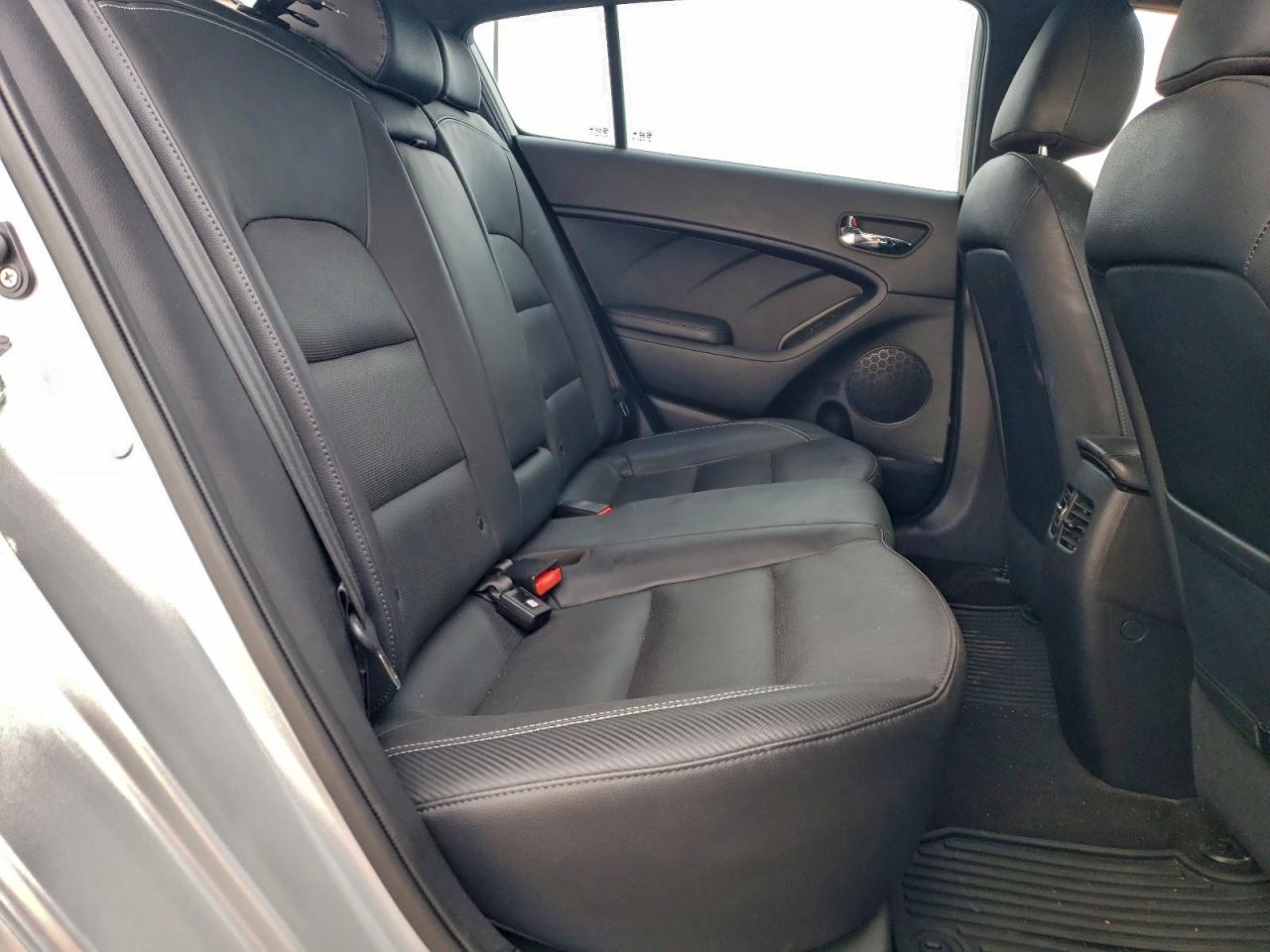 2015 KIA FORTE SX photo 19