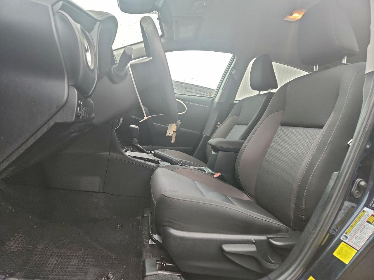 2017 TOYOTA COROLLA L photo 7