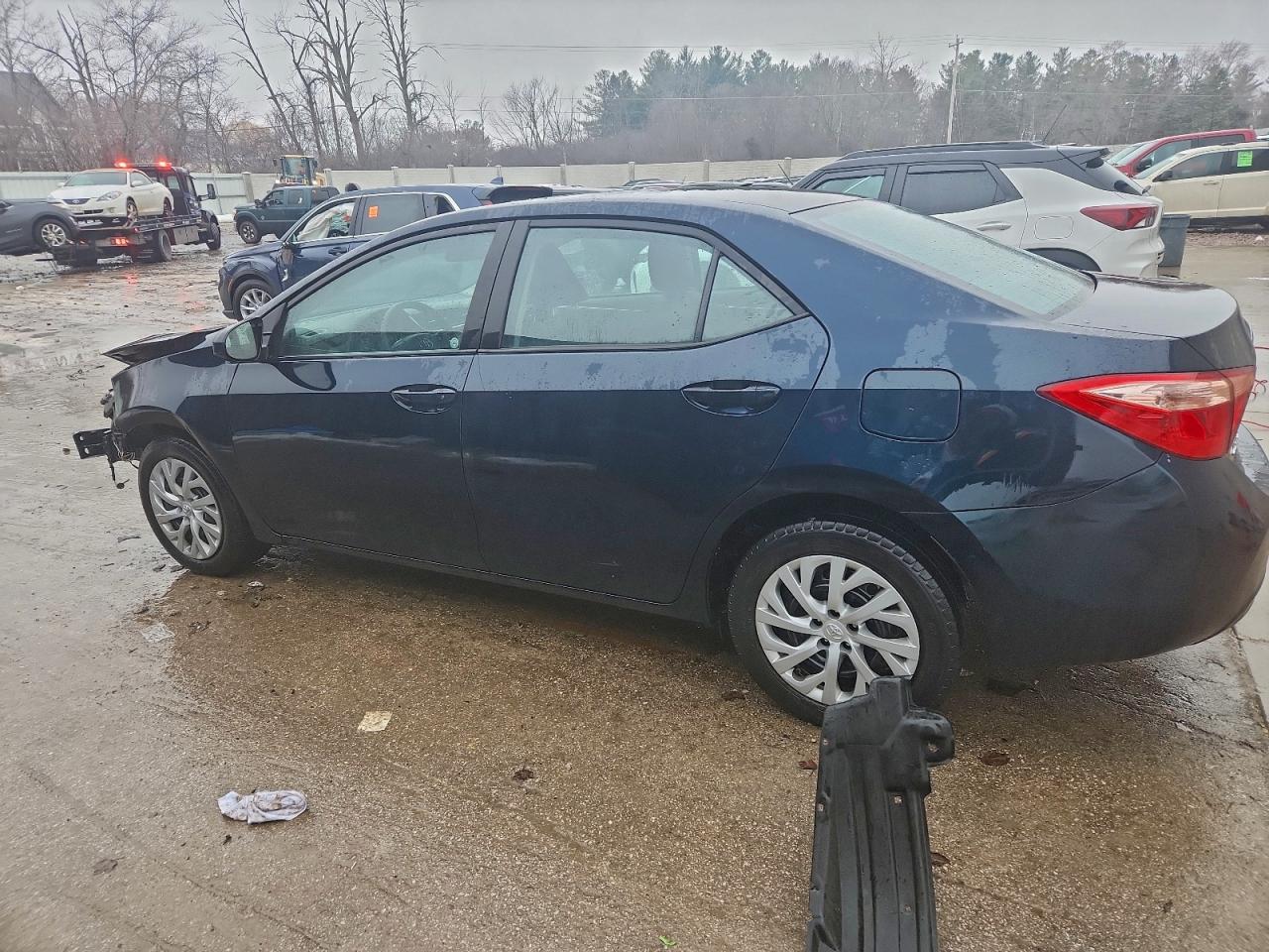 2017 TOYOTA COROLLA L photo 2