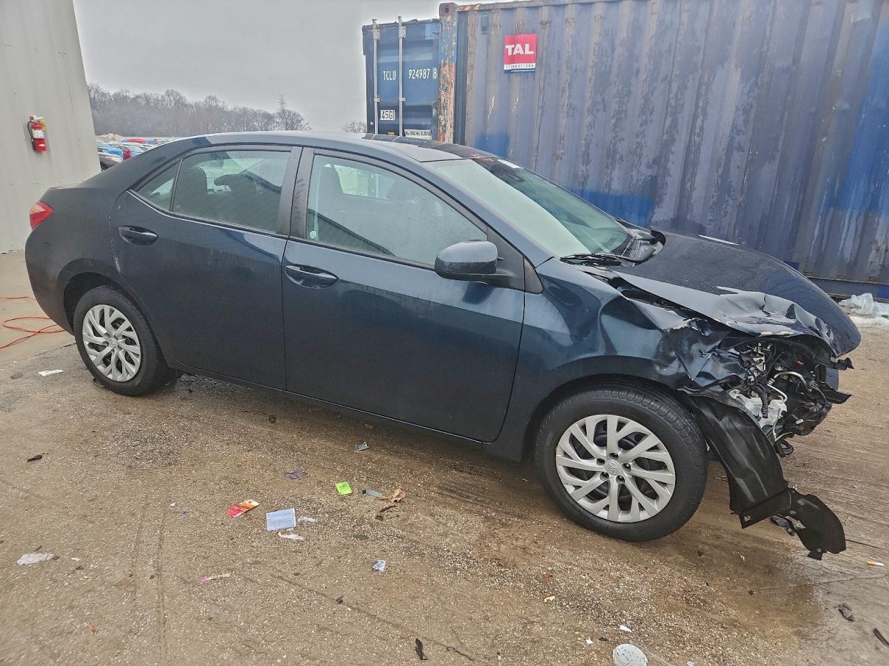 2017 TOYOTA COROLLA L photo 4
