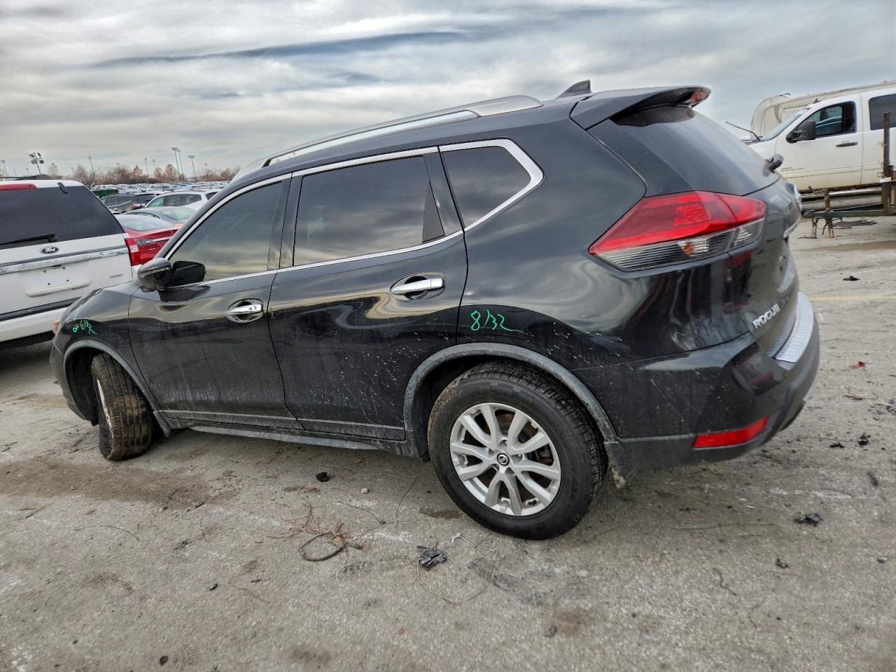 2018 NISSAN ROGUE S photo 4