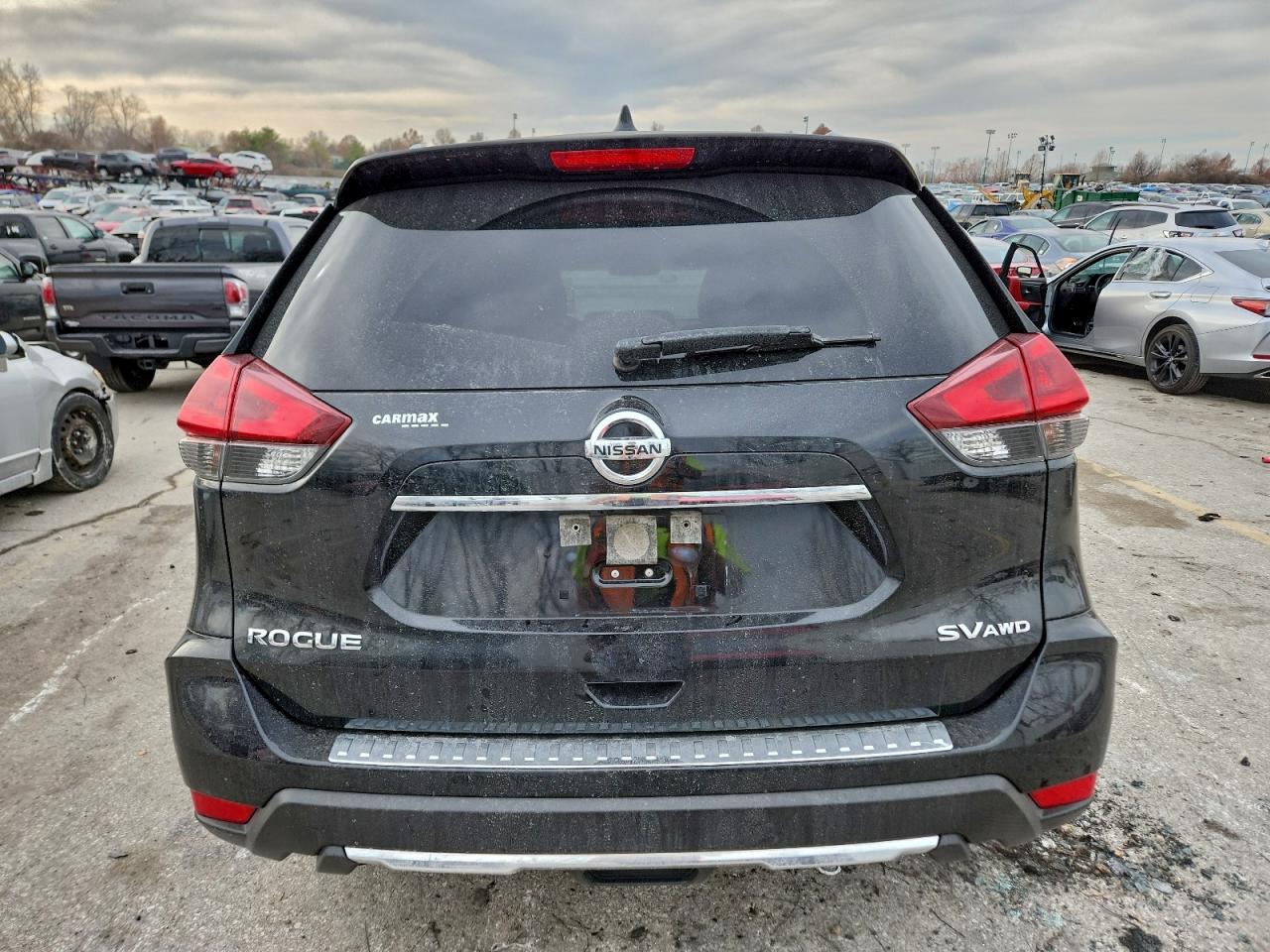2018 NISSAN ROGUE S photo 16