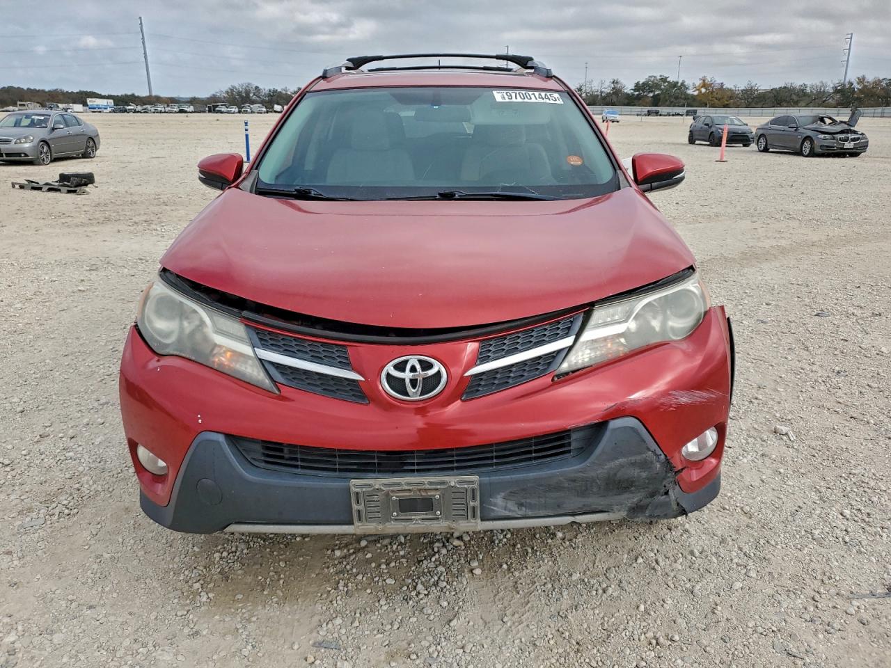 2015 TOYOTA RAV4 XLE photo 13