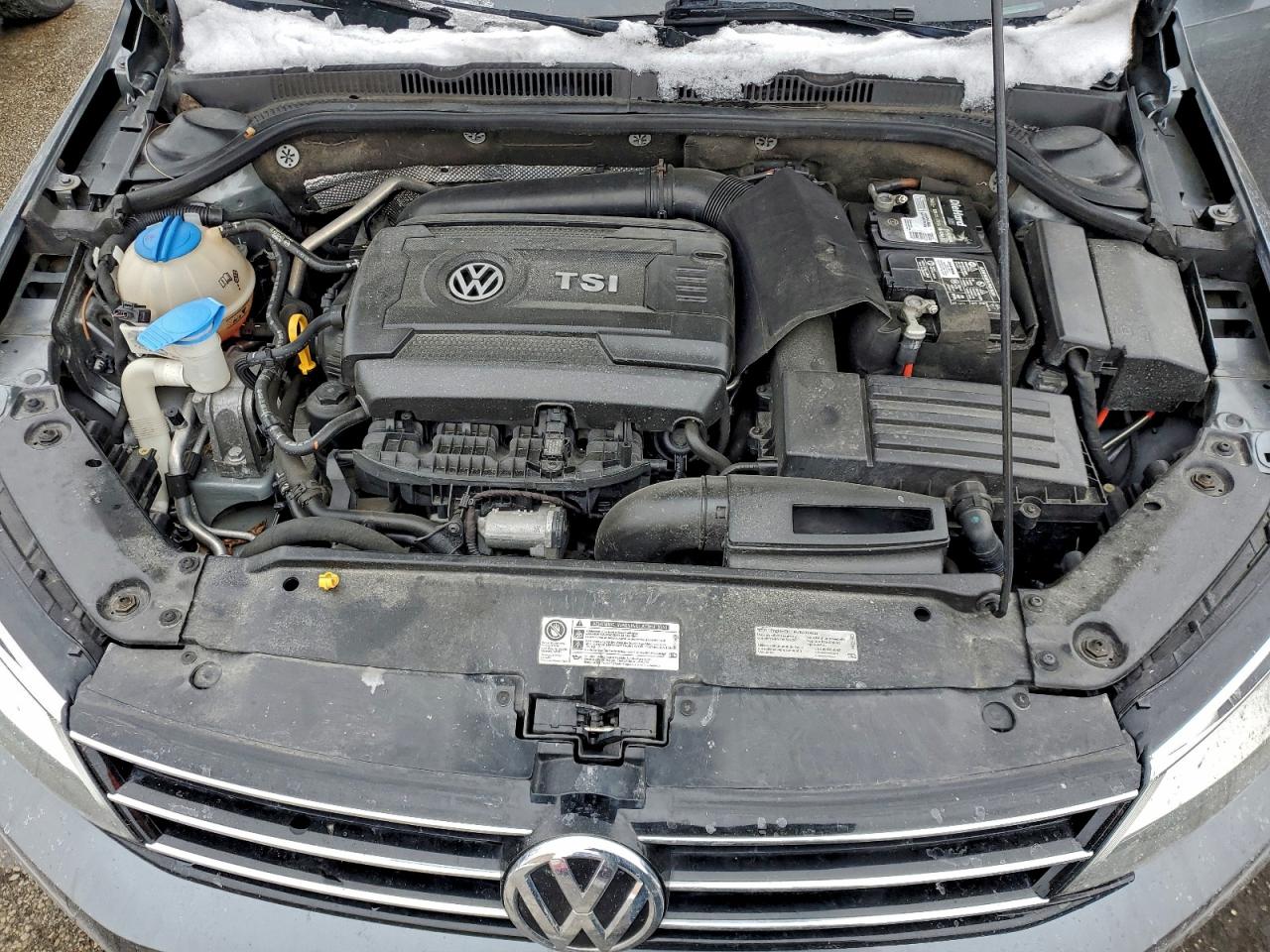 2016 VOLKSWAGEN JETTA SPORT photo 31