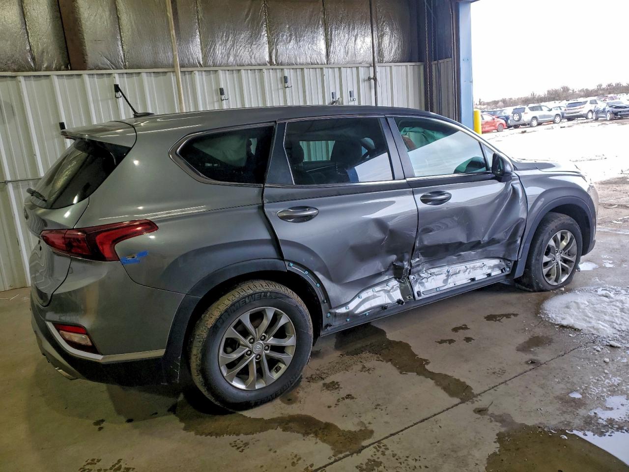 2019 HYUNDAI SANTA FE SE photo 3