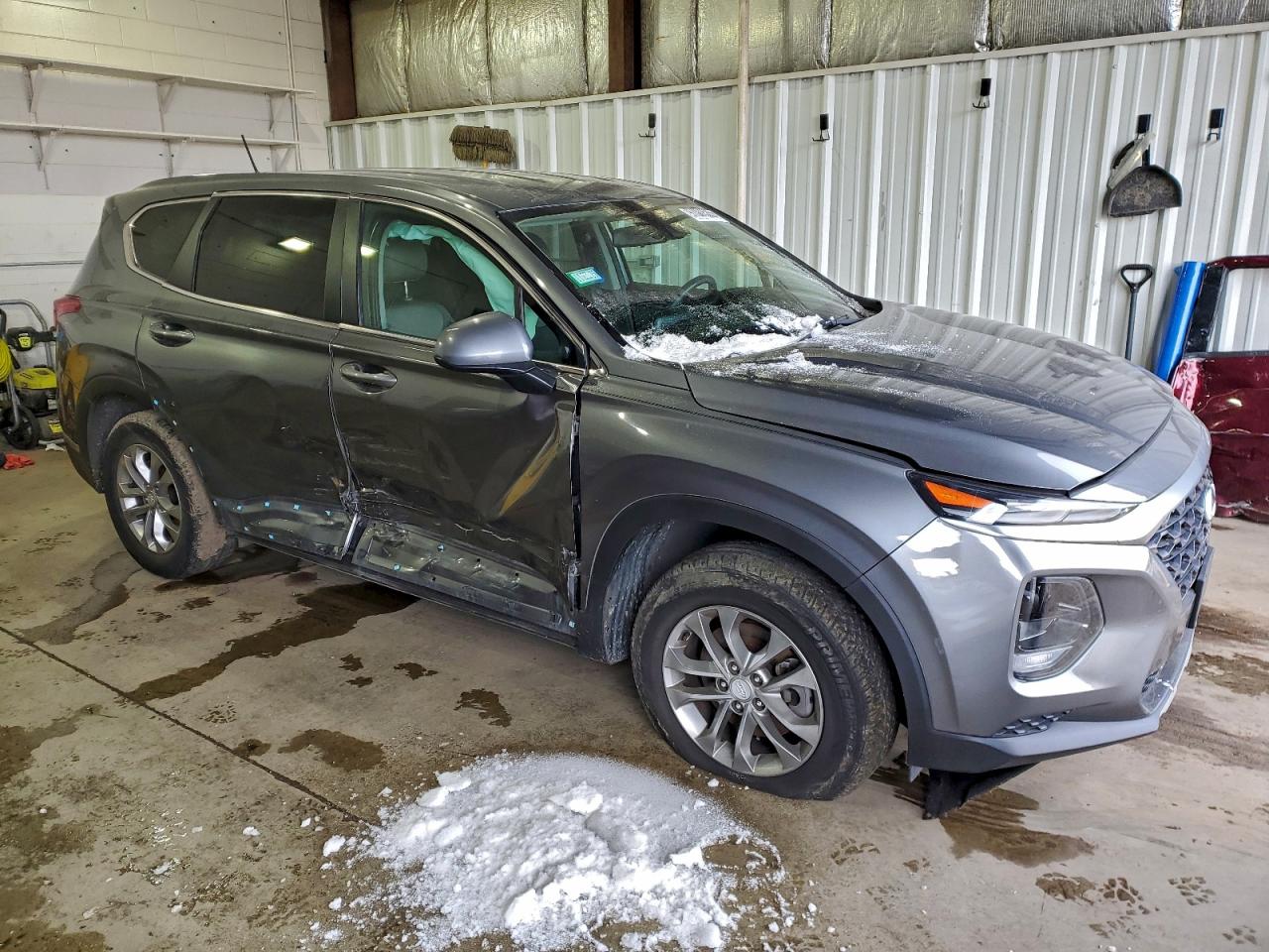 2019 HYUNDAI SANTA FE SE photo 4
