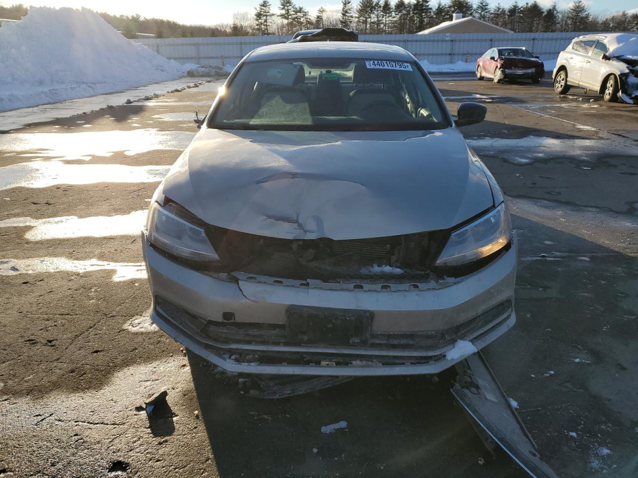 2015 VOLKSWAGEN JETTA BASE photo 5
