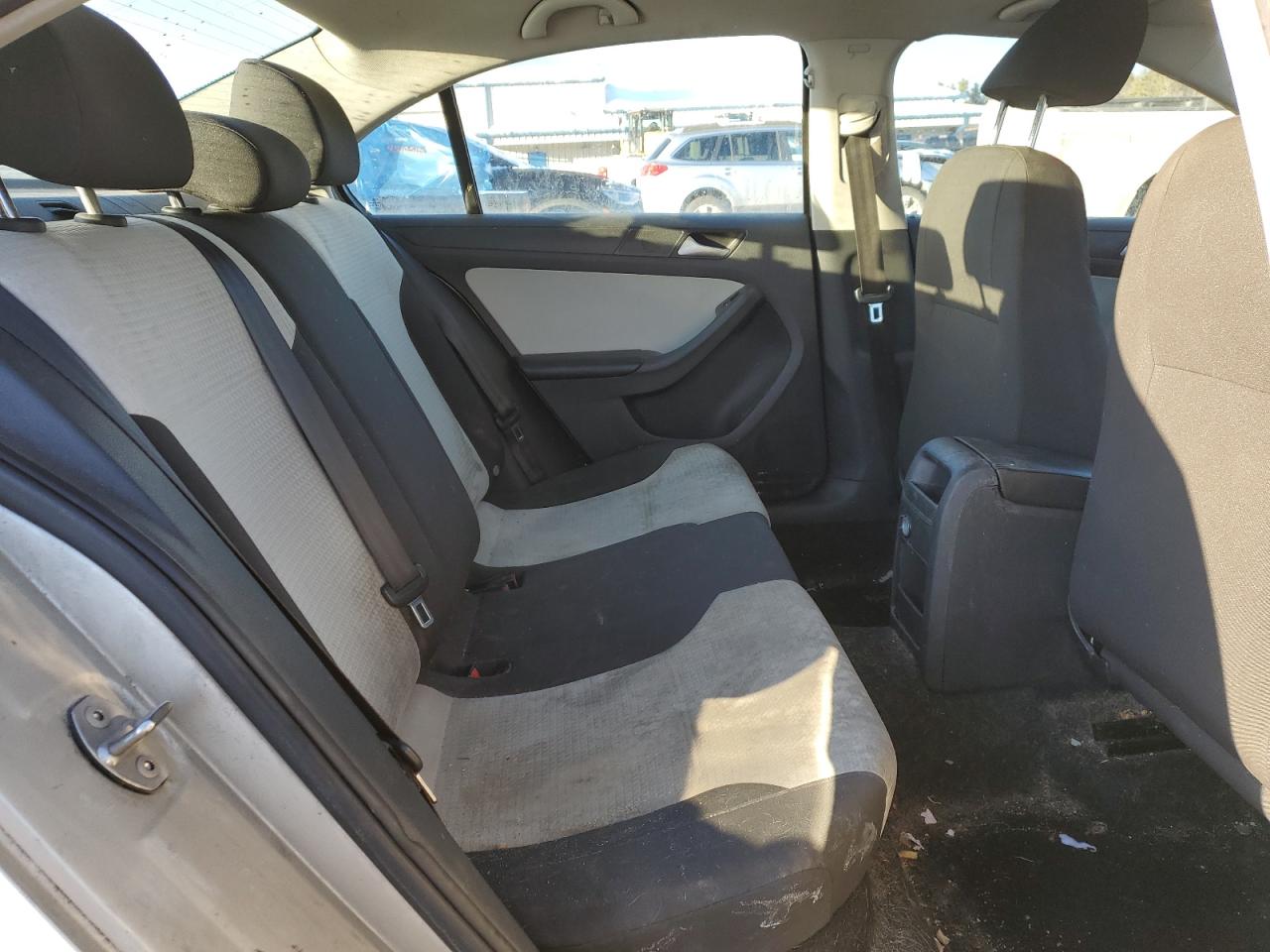 2015 VOLKSWAGEN JETTA BASE photo 10