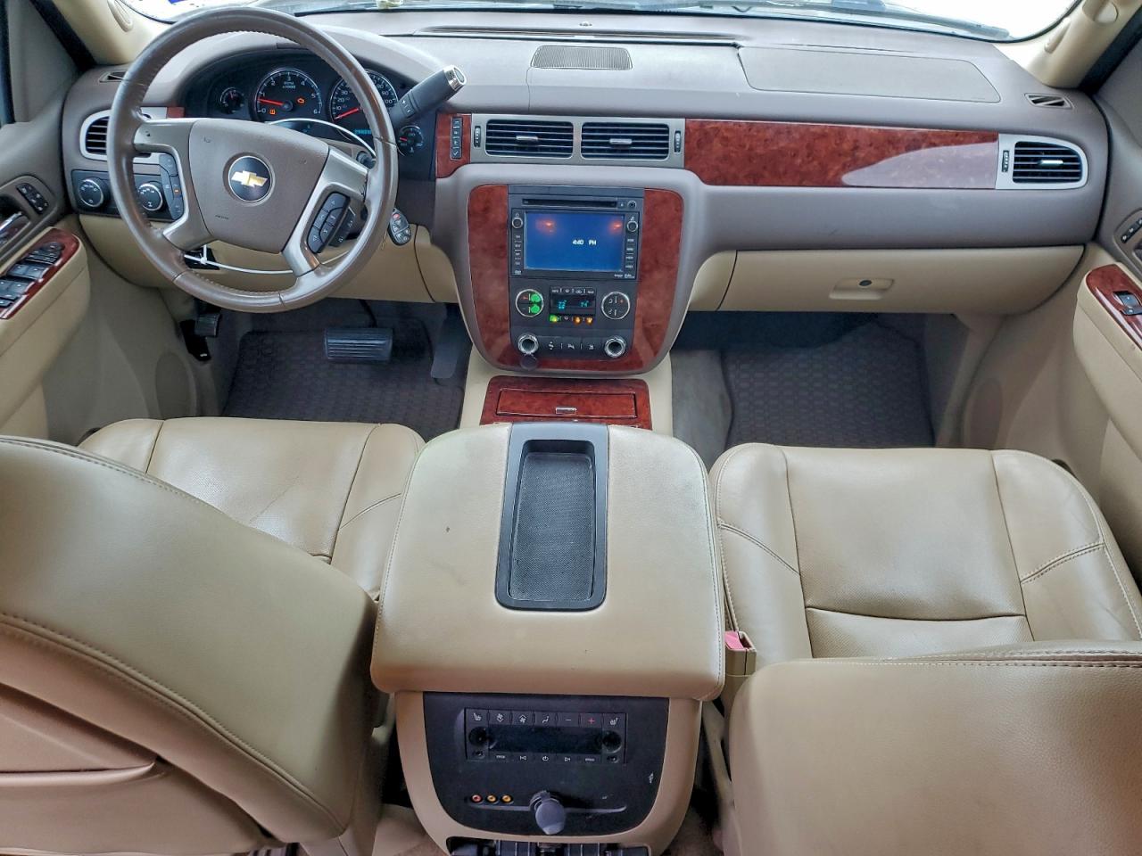 2010 CHEVROLET SUBURBAN K1500 LTZ photo 22