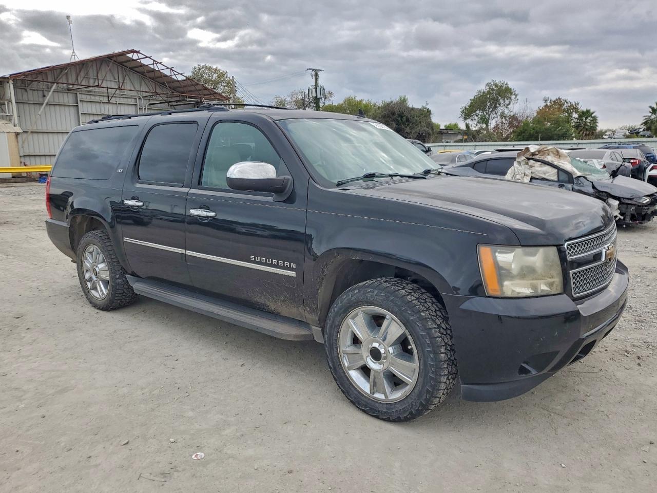 2010 CHEVROLET SUBURBAN K1500 LTZ photo 10