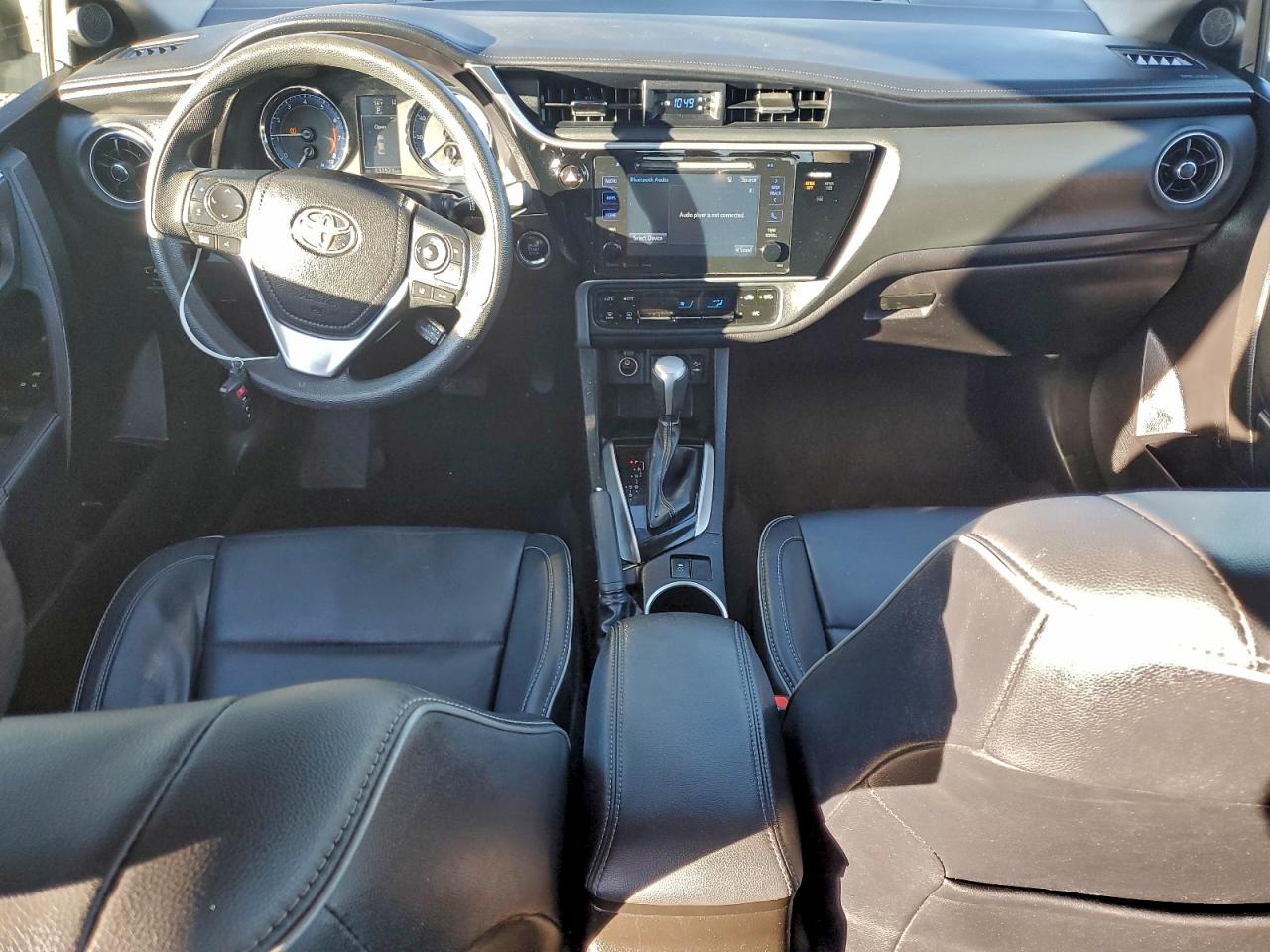 2017 TOYOTA COROLLA L photo 15