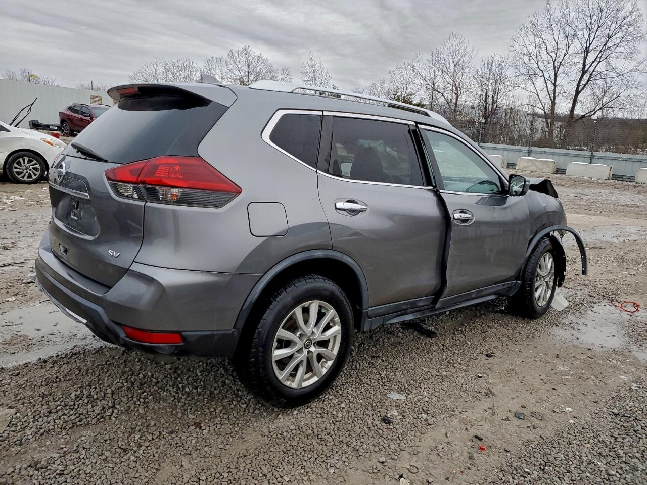 2018 NISSAN ROGUE S photo 7