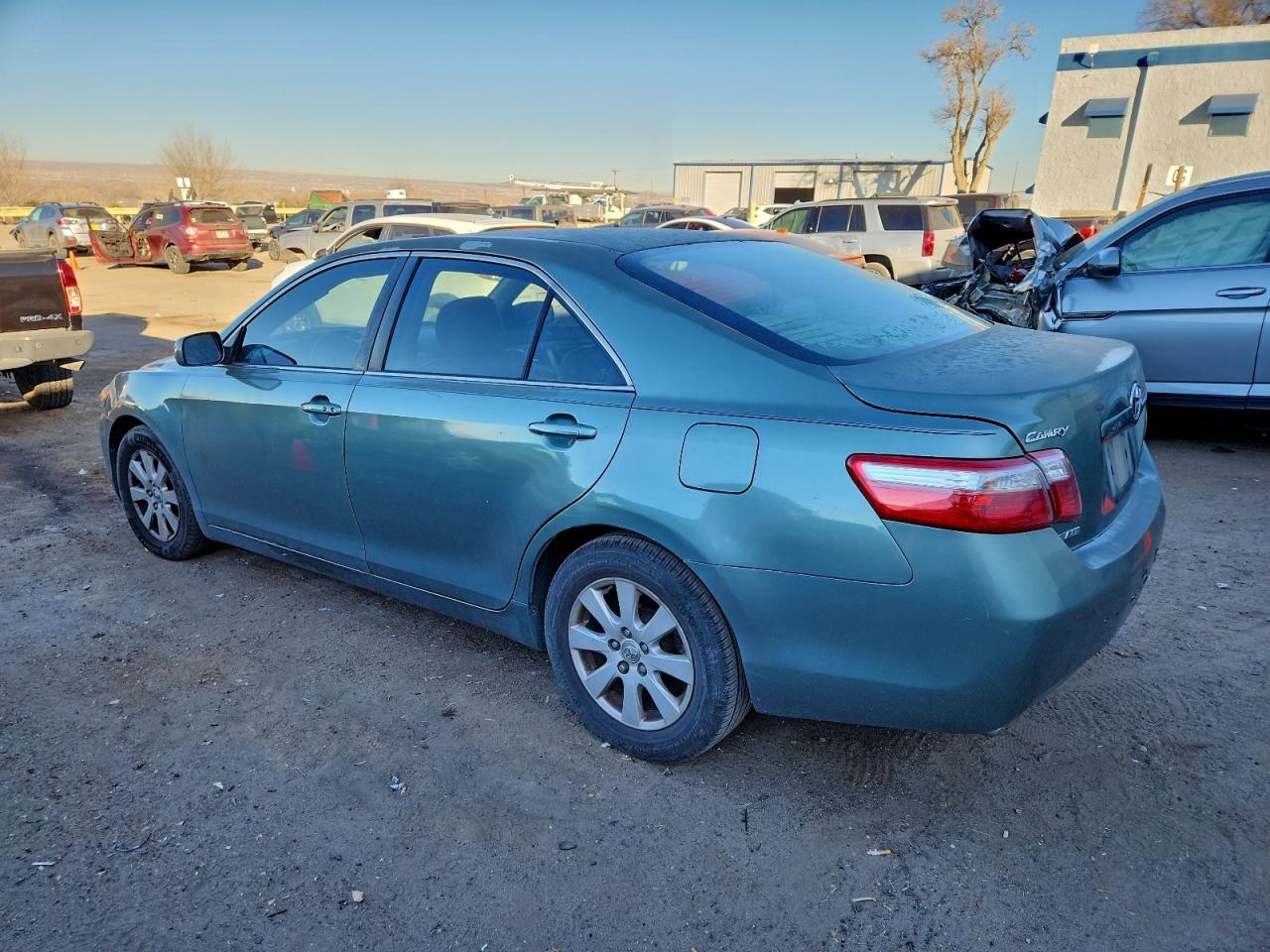 2007 TOYOTA CAMRY LE photo 2