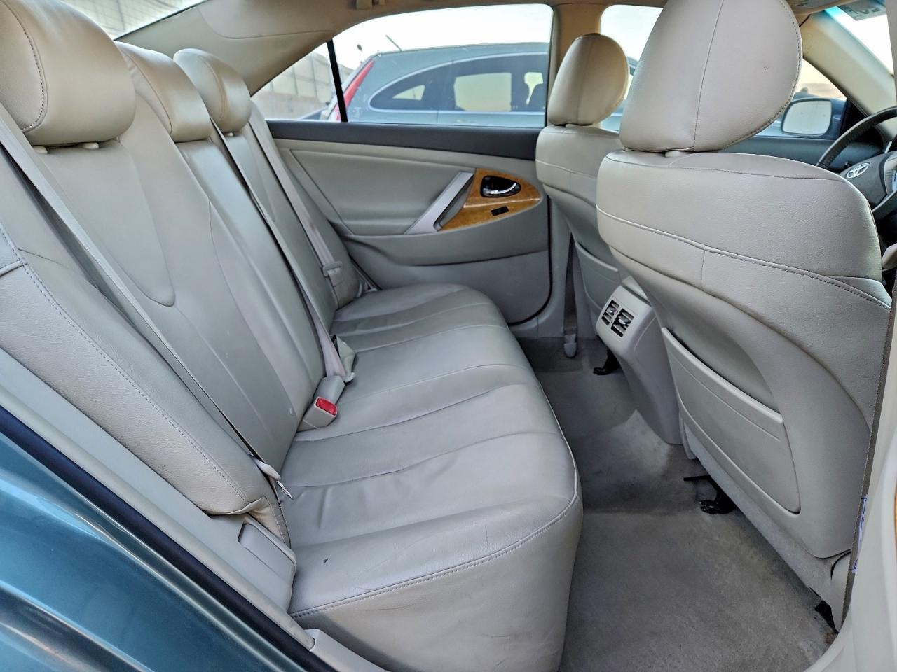 2007 TOYOTA CAMRY LE photo 10