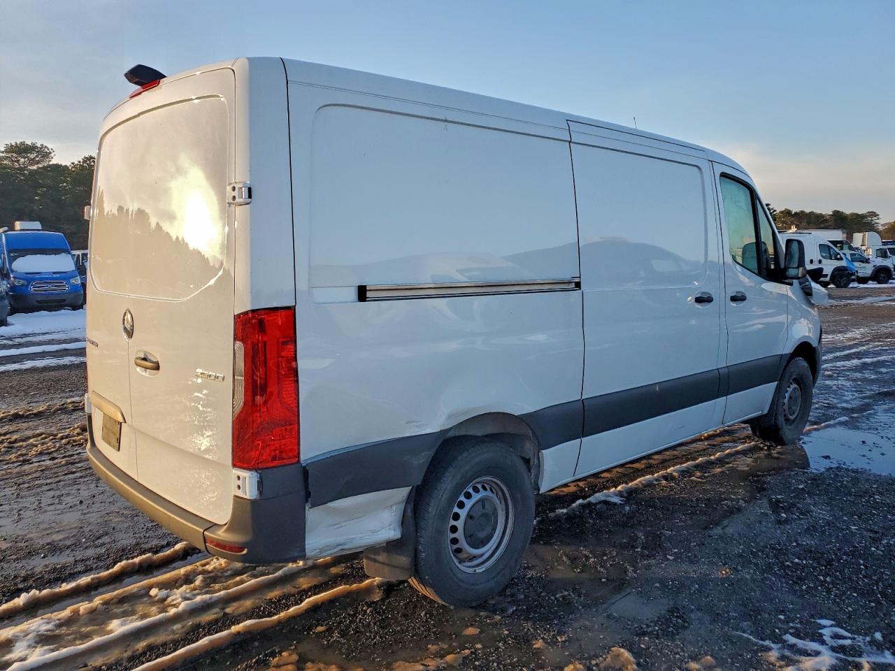 2025 MERCEDES BENZ SPRINTER 2500 DELIVERY VAN photo 5
