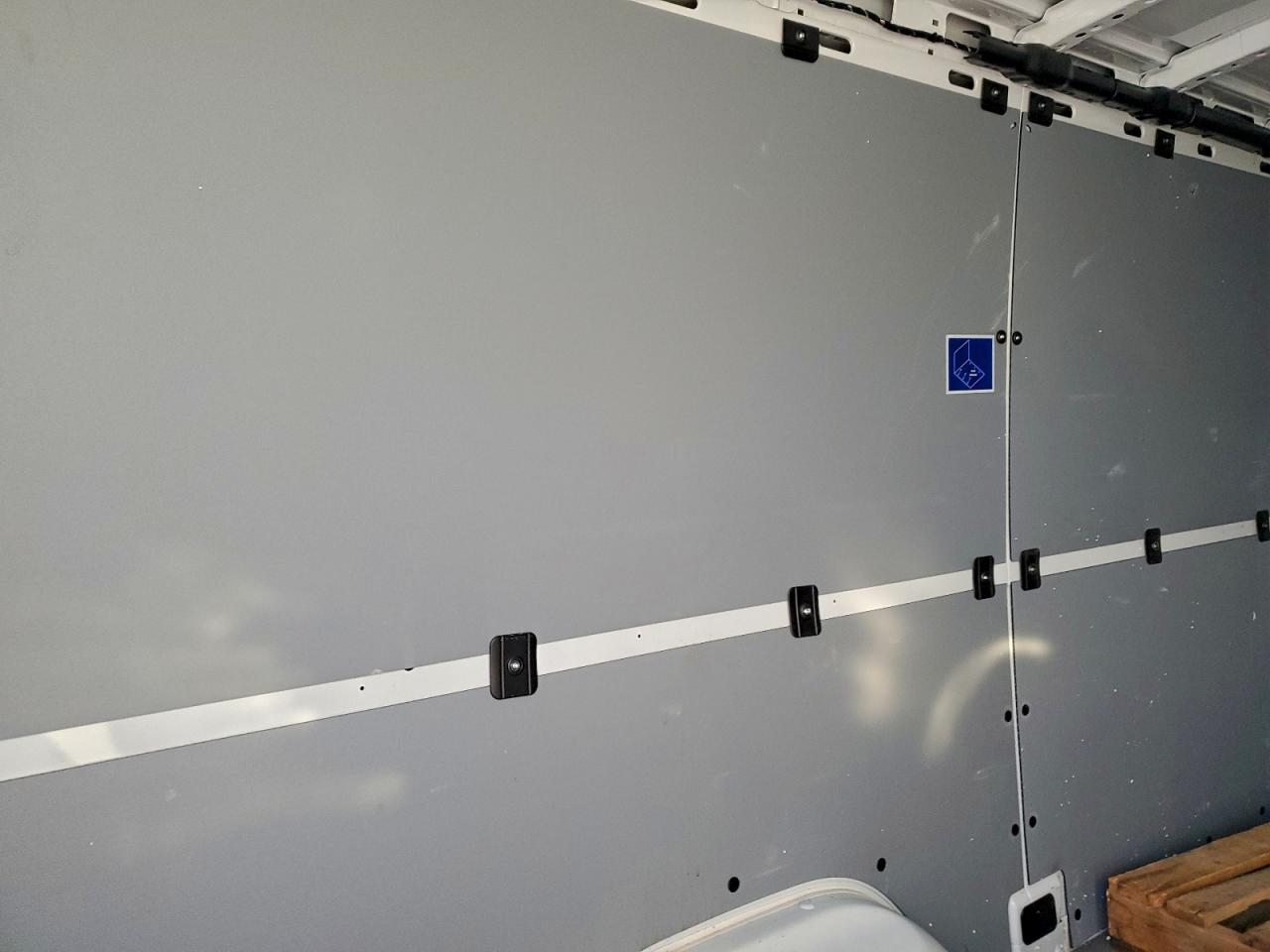 2025 MERCEDES BENZ SPRINTER 2500 DELIVERY VAN photo 21