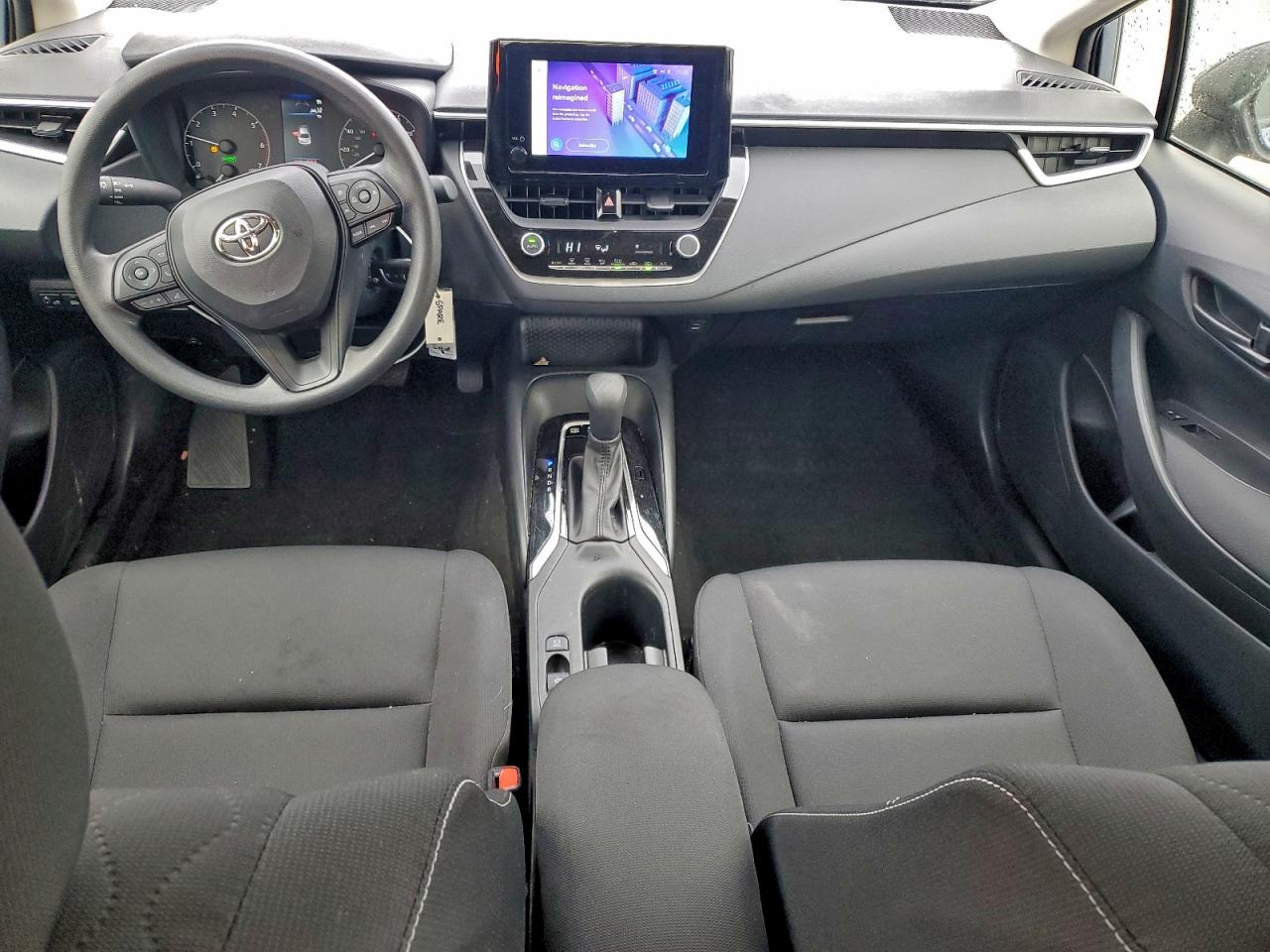 2025 TOYOTA COROLLA LE photo 22