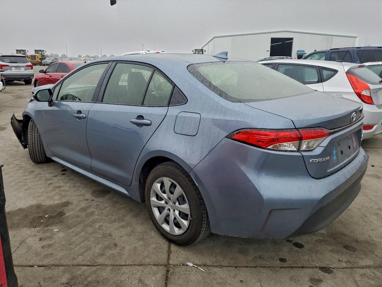 2025 TOYOTA COROLLA LE photo 4
