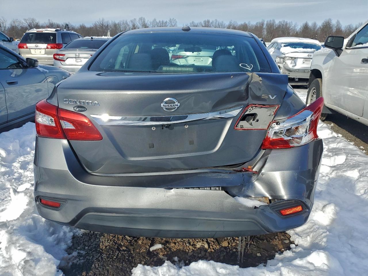 2016 NISSAN SENTRA SV photo 6