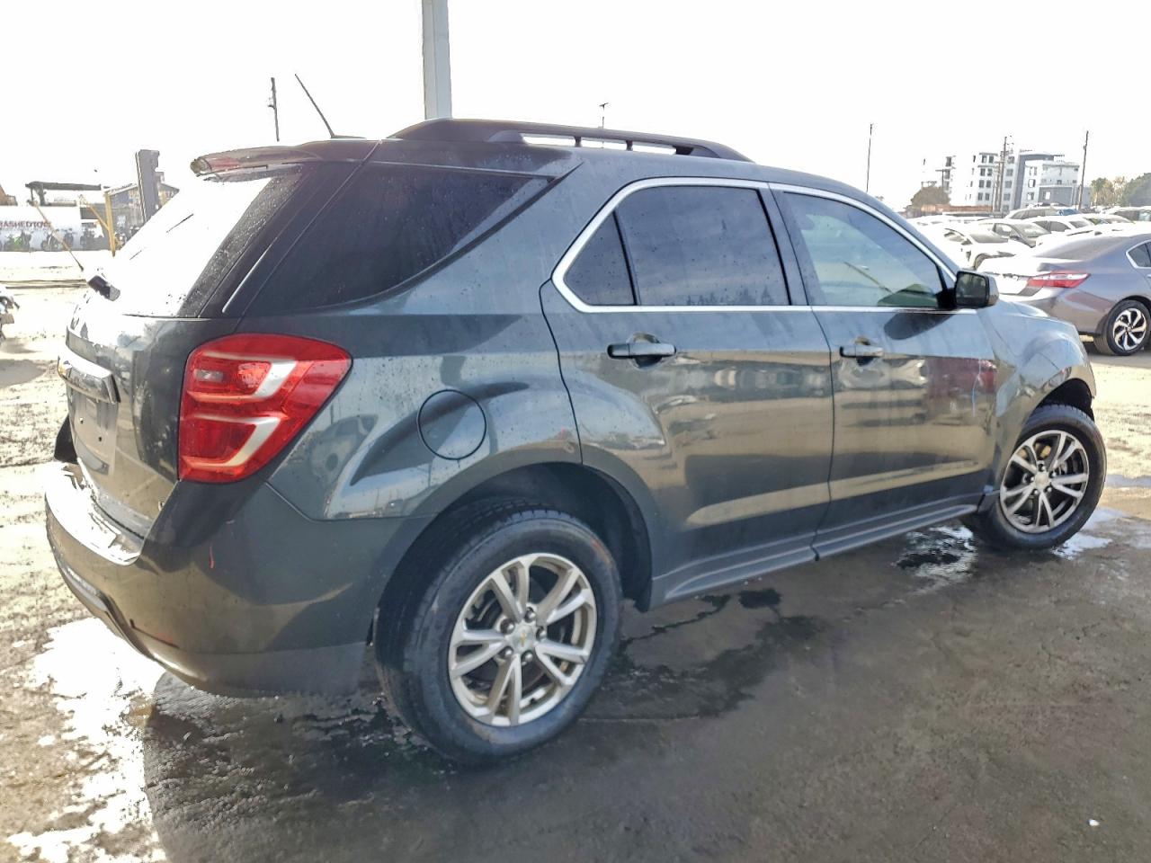 2017 CHEVROLET EQUINOX LT photo 3