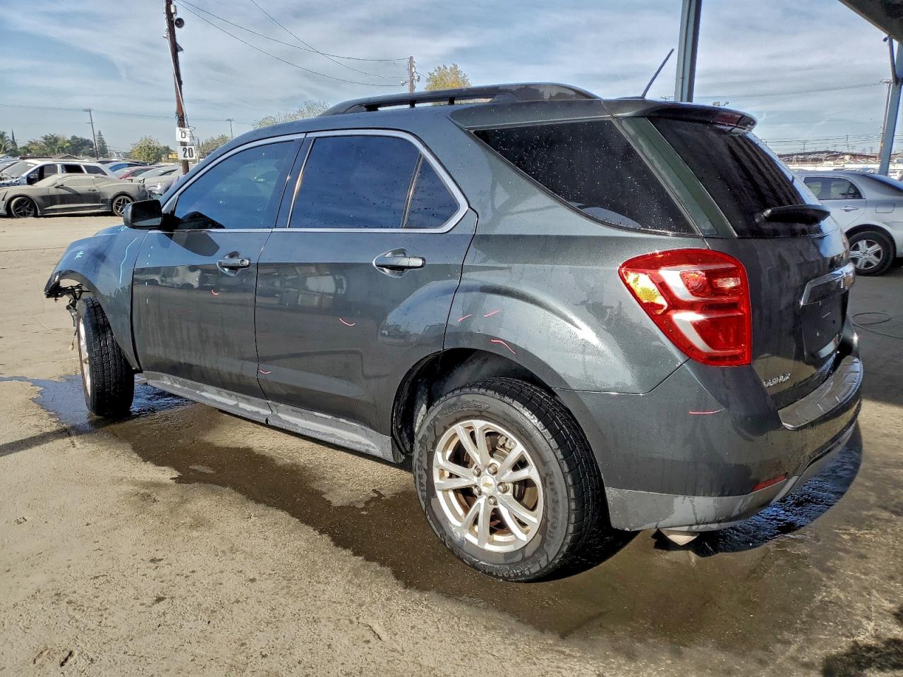 2017 CHEVROLET EQUINOX LT photo 2